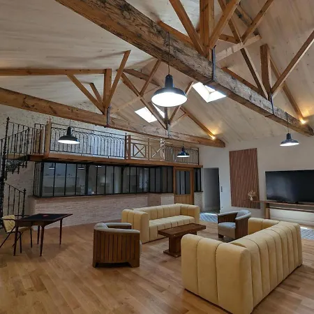 Apartment Sejour De Luxe Au Coeur De Mainxe, Avec Truffe Et Cours De Cuisine, Ideal Pour 4 Couples - Fr-1-653-235 *